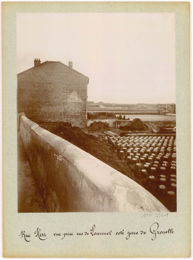 AD075PH_UPF0688.JPG
