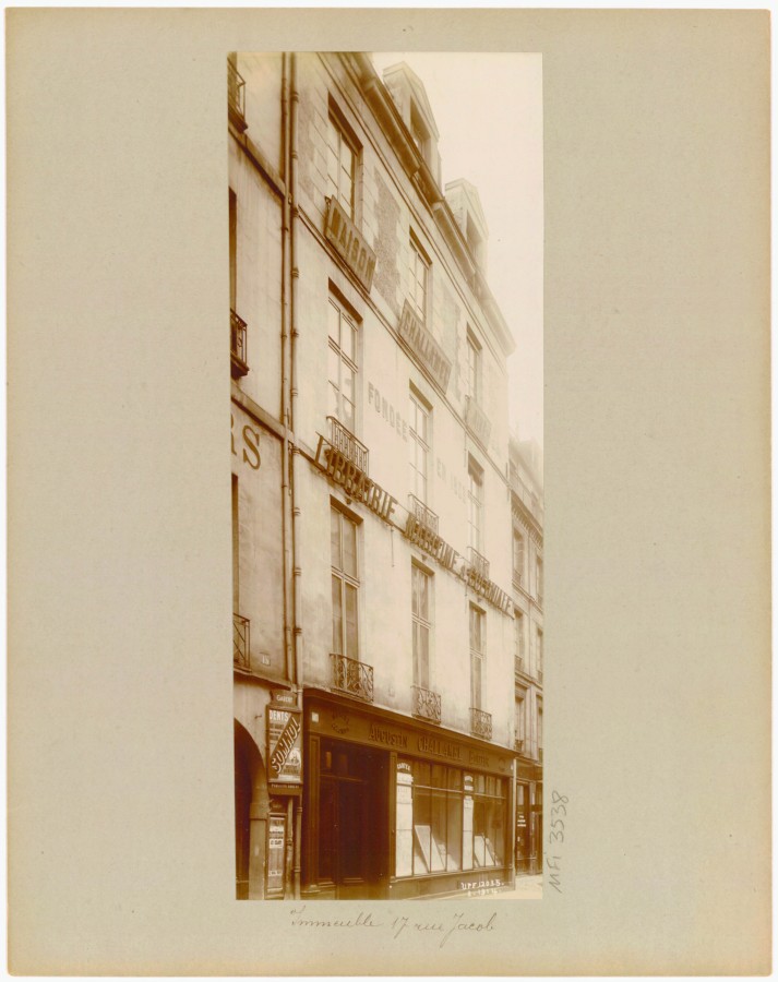 AD075PH_UPF0694.JPG