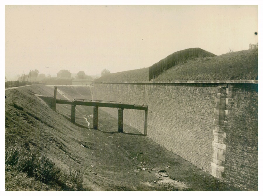 AD075PH_FORT046.JPG