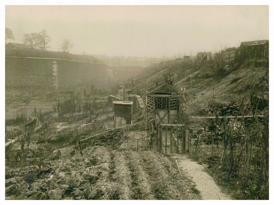 AD075PH_FORT200.JPG