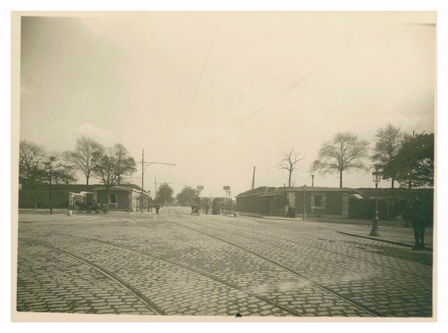 AD075PH_FORT427.JPG