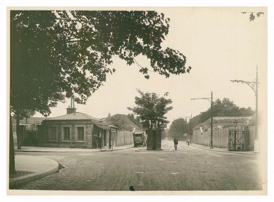AD075PH_FORT443.JPG