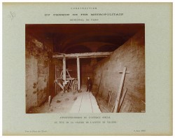 AD075PH_METR115.JPG