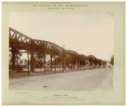 AD075PH_METR170.JPG