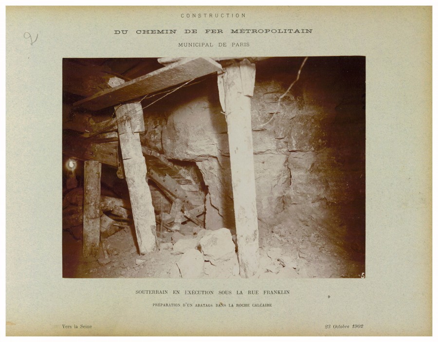 AD075PH_METR193.JPG