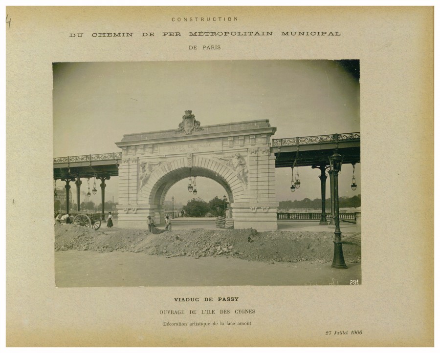 AD075PH_METR429.JPG