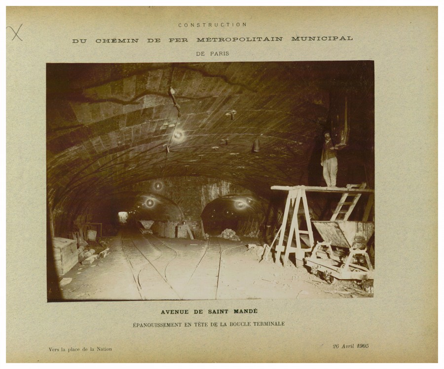 AD075PH_METR474.JPG