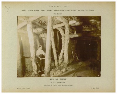 AD075PH_METR476.JPG