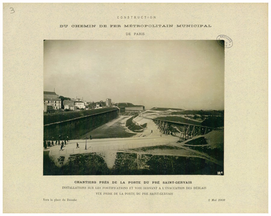 AD075PH_METR640.JPG